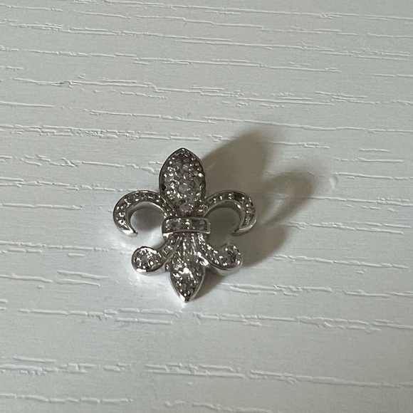 Fleur de lis crystal charm for necklace - Picture 1 of 3